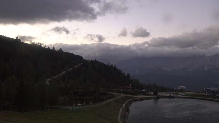 Schladming / Pichl - Reiteralm Reiteralm See snow cam captured at 22 September 2026 at 7:30 pm GMT+2