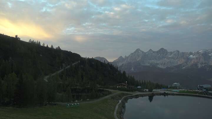Schladming / Pichl - Reiteralm Reiteralm See snow cam captured at 25 September 2026 at 6:58 pm GMT+2