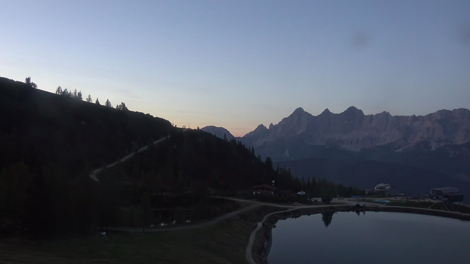 Schladming / Pichl - Reiteralm Reiteralm See snow cam captured at 3 October 2026 at 6:52 pm GMT+2
