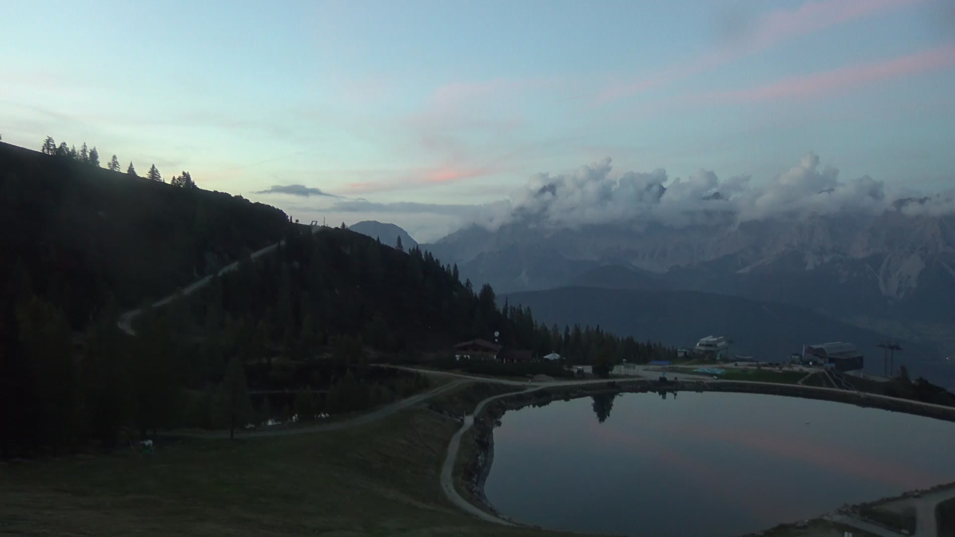 Schladming / Pichl - Reiteralm Reiteralm See snow cam captured at 4 October 2026 at 6:54 pm GMT+2