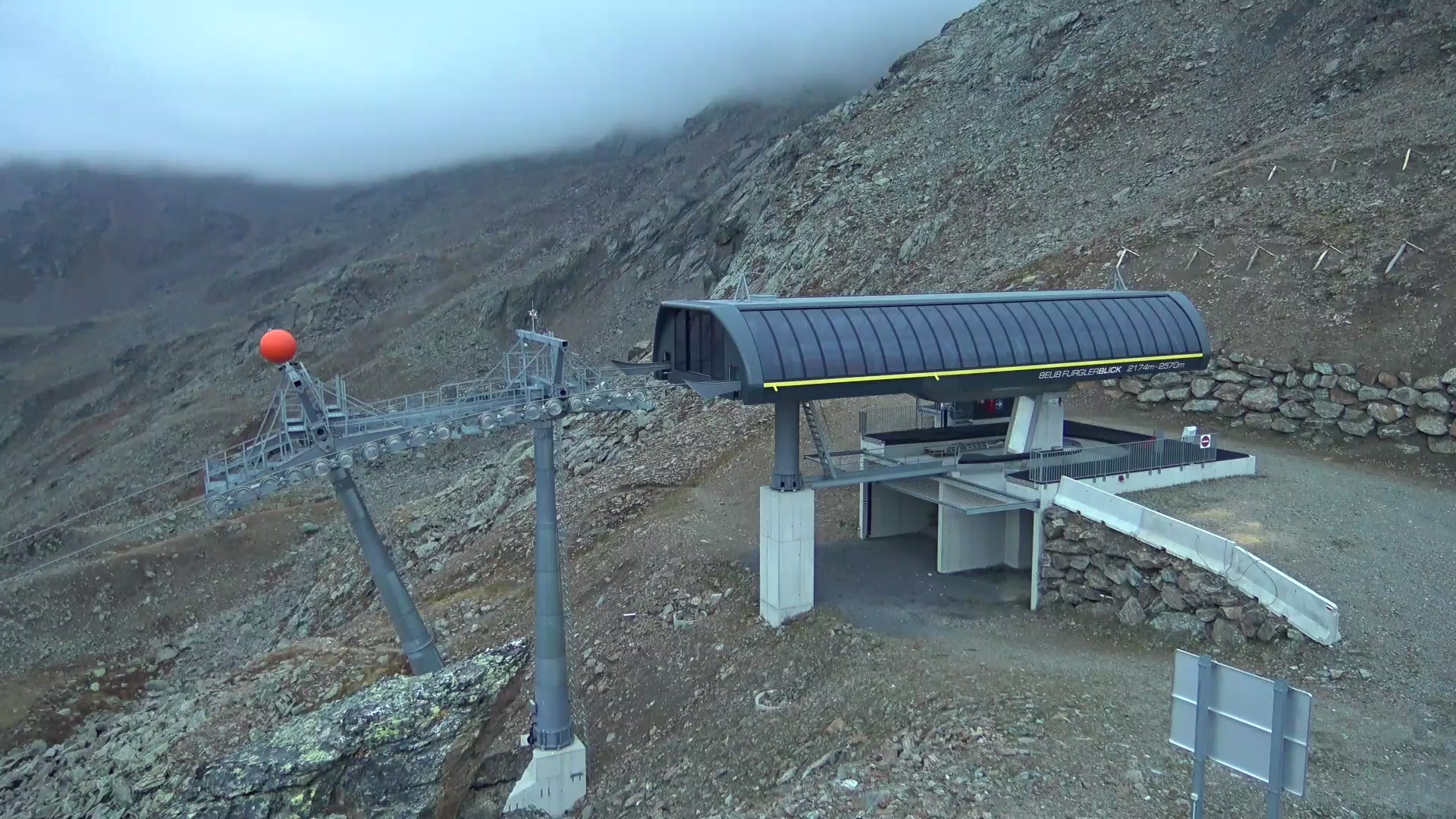 See im Paznaun (Paznaun) Furglerblick Upper Station snow cam captured at 4 October 2026 at 6:43 pm GMT+2