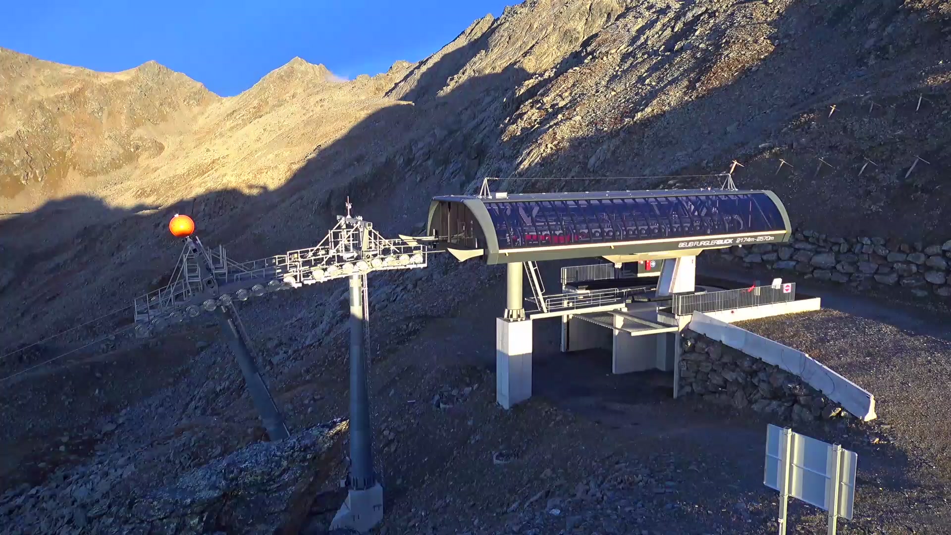 See im Paznaun (Paznaun) Furglerblick Upper Station snow cam captured at 5 October 2026 at 6:48 pm GMT+2