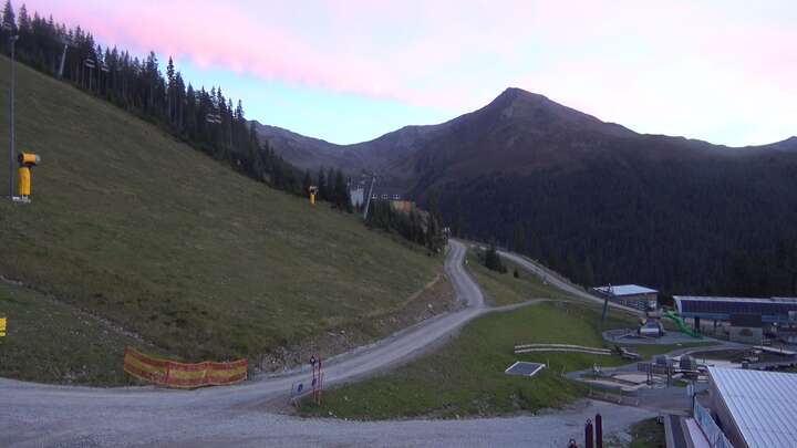 See im Paznaun (Paznaun) Mid Station See snow cam captured at 19 September 2026 at 7:40 pm GMT+2