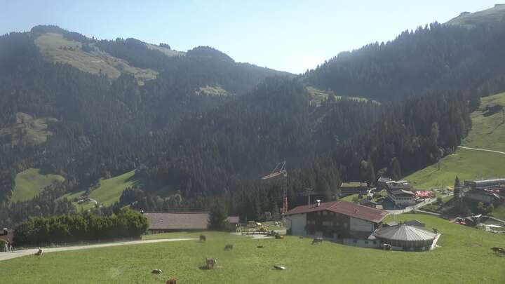 Söll am Wilden Kaiser (SkiWelt) Upper Station Gondelbahn Hexenwasser snow cam captured at 29 September 2026 at 12:37 pm GMT+2