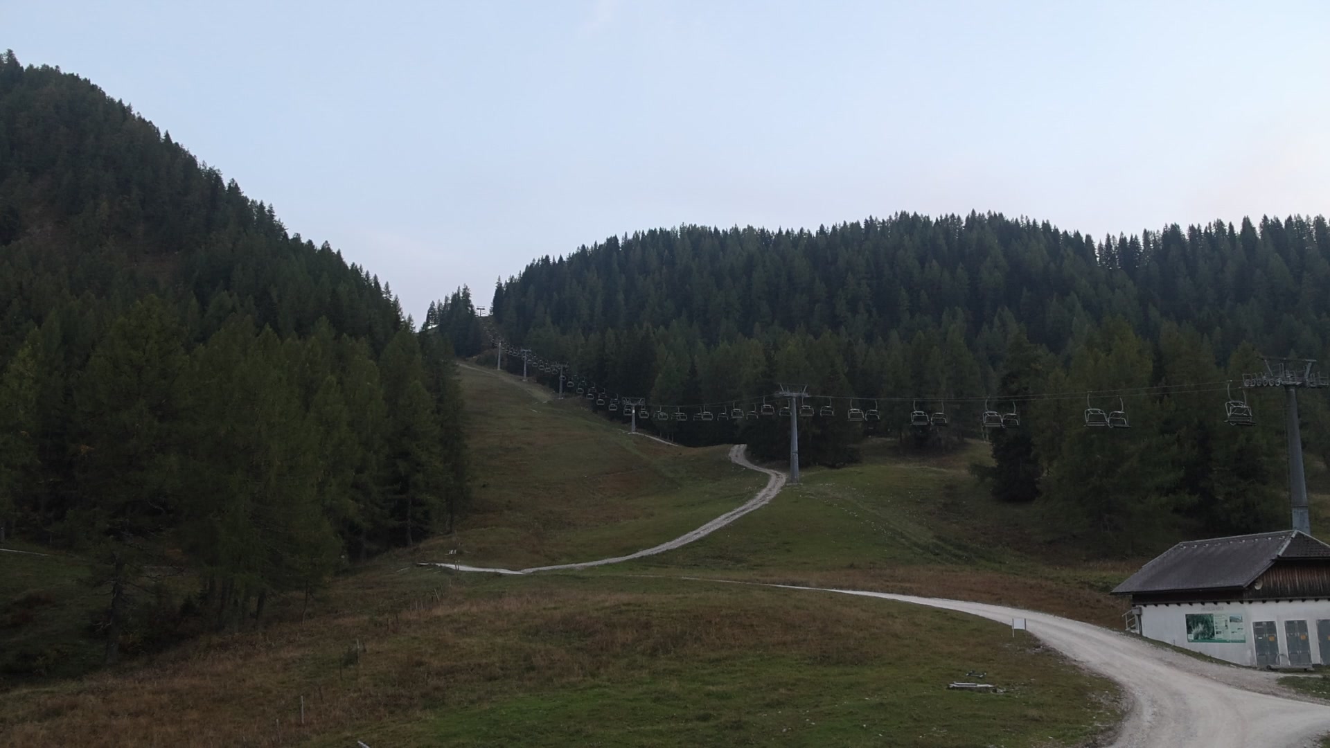 Spital am Pyhrn (Wurzeralm) Gammering - Hahnlgraben snow cam captured at 5 October 2026 at 6:56 pm GMT+2