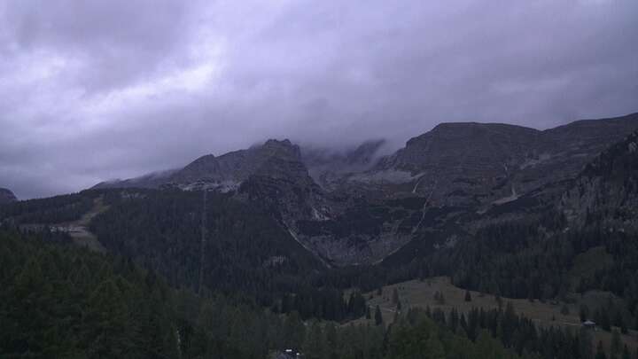 Spital am Pyhrn (Wurzeralm) Upper Station Wurzeralm 2 snow cam captured at 18 September 2026 at 7:32 pm GMT+2