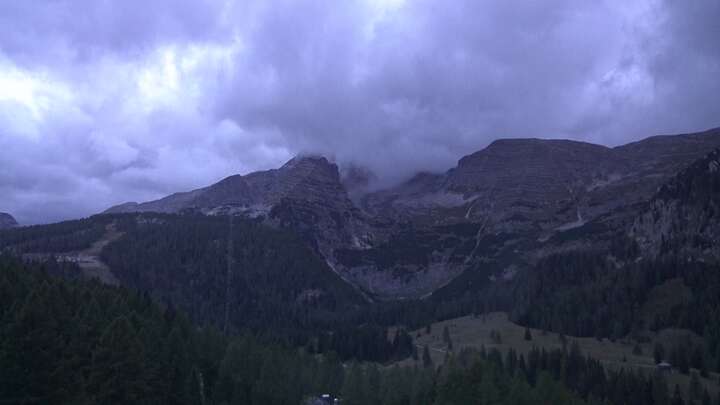 Spital am Pyhrn (Wurzeralm) Upper Station Wurzeralm 2 snow cam captured at 21 September 2026 at 7:24 pm GMT+2