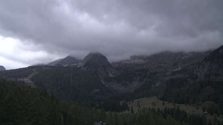 Spital am Pyhrn (Wurzeralm) Upper Station Wurzeralm 2 snow cam captured at 22 September 2026 at 7:22 pm GMT+2