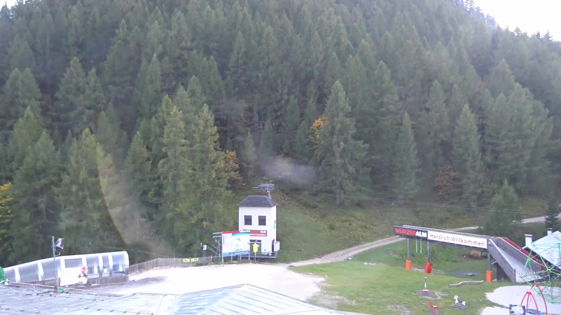 Spital am Pyhrn (Wurzeralm) Upper Station Wurzeralm 2 snow cam captured at 4 October 2026 at 6:48 pm GMT+2