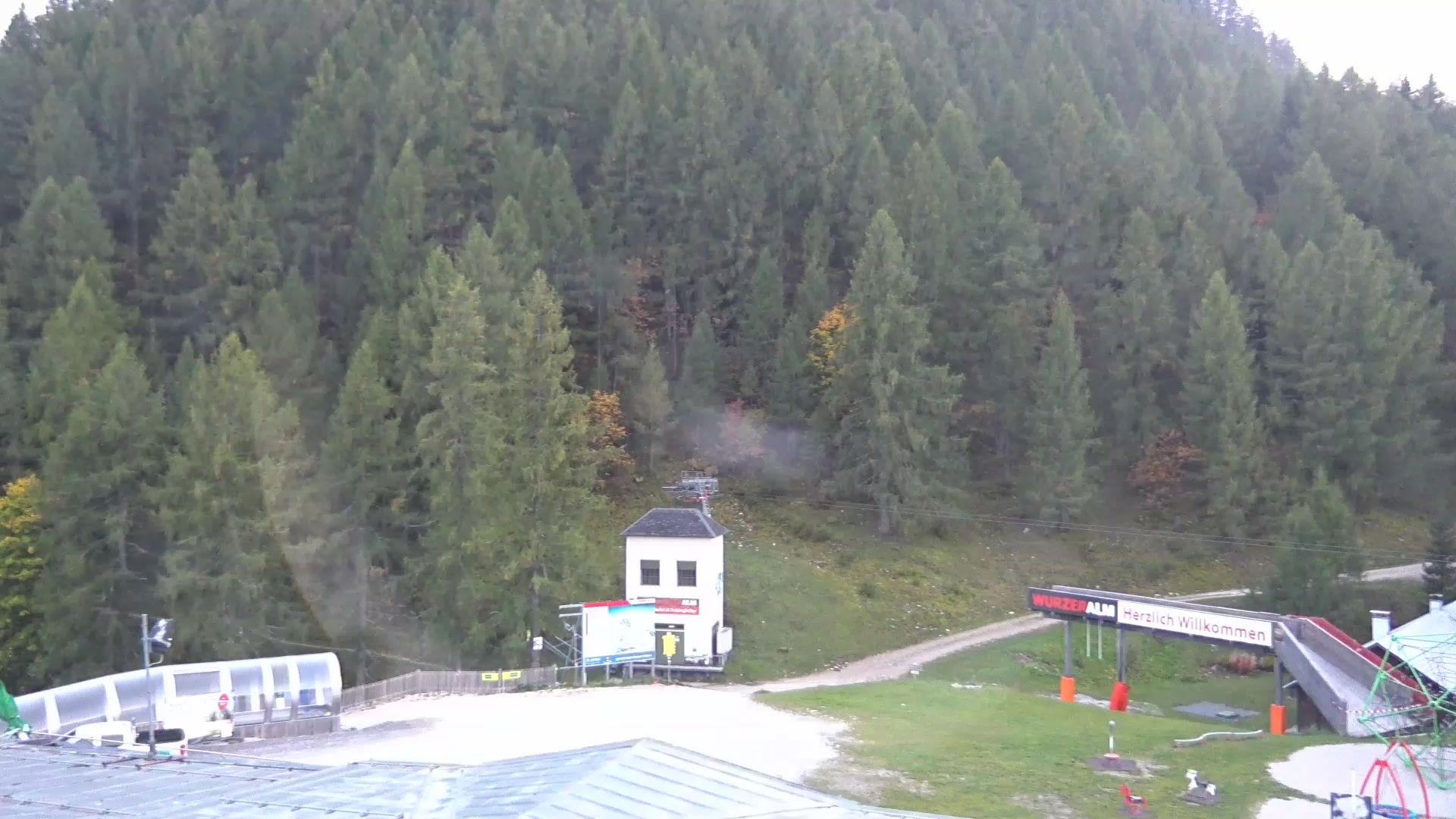 Spital am Pyhrn (Wurzeralm) Upper Station Wurzeralm 2 snow cam captured at 5 October 2026 at 6:56 pm GMT+2