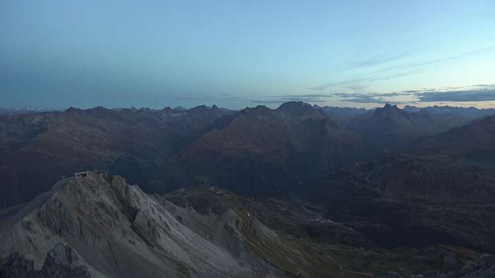 St. Anton am Arlberg (Arlberg) Valluga snow cam captured at 28 September 2026 at 7:23 pm GMT+2