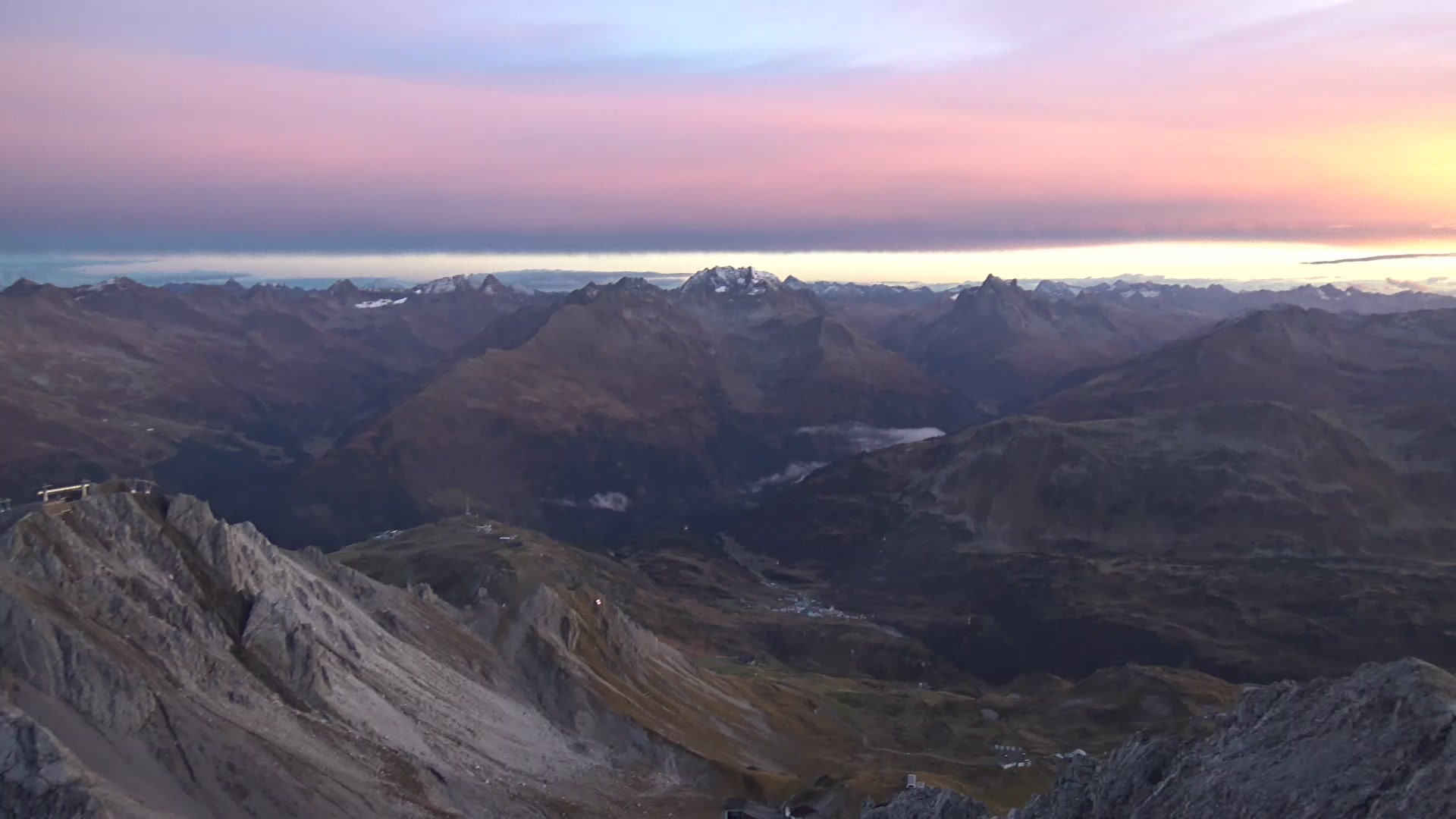 St. Anton am Arlberg (Arlberg) Valluga snow cam captured at 5 October 2026 at 7:00 pm GMT+2