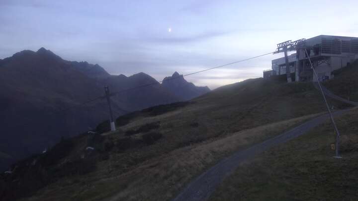 St. Anton am Arlberg (Arlberg) Galzig Upper Station snow cam captured at 17 September 2026 at 10:12 pm GMT+2
