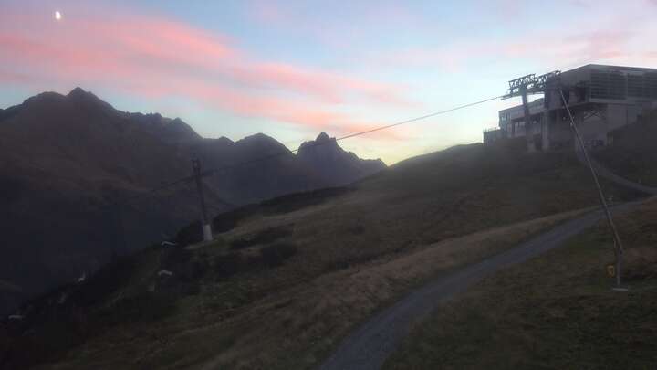 St. Anton am Arlberg (Arlberg) Galzig Upper Station snow cam captured at 19 September 2026 at 7:40 pm GMT+2