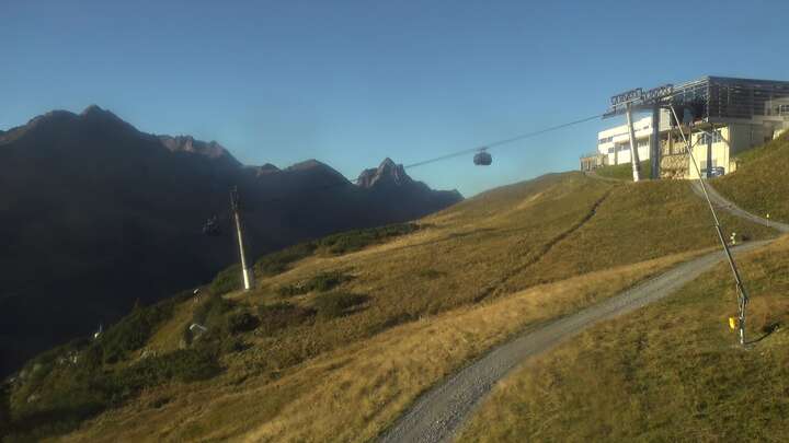St. Anton am Arlberg (Arlberg) Galzig Upper Station snow cam captured at 23 September 2026 at 8:10 am GMT+2