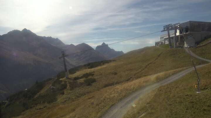 St. Anton am Arlberg (Arlberg) Galzig Upper Station snow cam captured at 29 September 2026 at 12:37 pm GMT+2