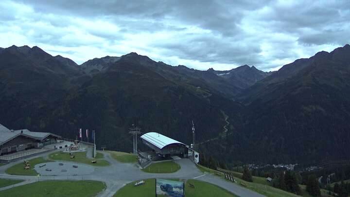 St. Anton am Arlberg (Arlberg) Gampen snow cam captured at 13 September 2026 at 7:41 pm GMT+2