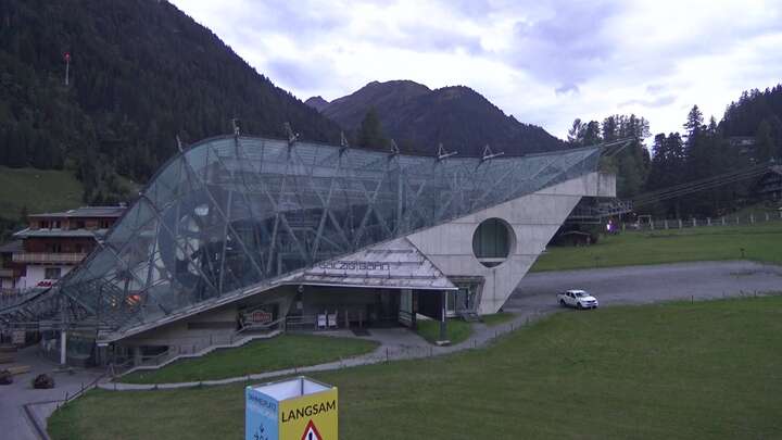 St. Anton am Arlberg (Arlberg) Ski Centre snow cam captured at 13 September 2026 at 7:41 pm GMT+2
