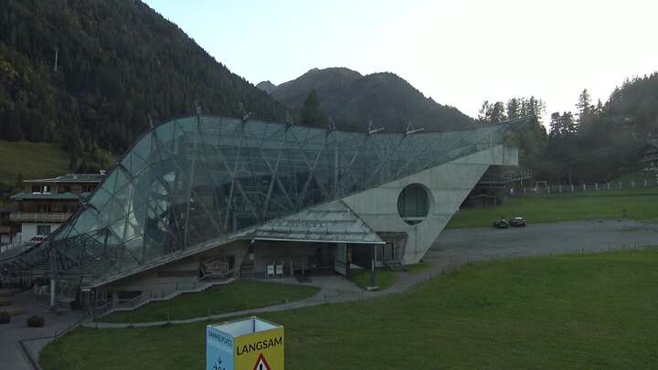 St. Anton am Arlberg (Arlberg) Ski Centre snow cam captured at 28 September 2026 at 6:50 pm GMT+2