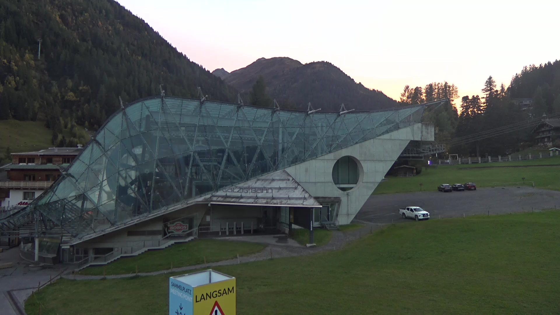 St. Anton am Arlberg (Arlberg) Ski Centre snow cam captured at 5 October 2026 at 7:13 pm GMT+2