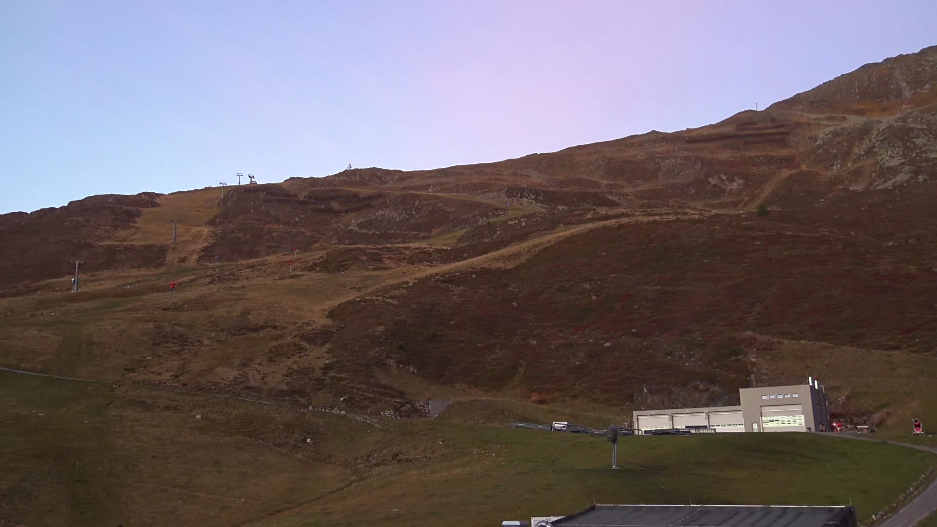 St. Anton am Arlberg (Arlberg) Rendl snow cam captured at 5 October 2026 at 7:00 pm GMT+2