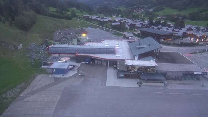 St. Georgen am Kreischberg Base Station Kreischberg snow cam captured at 13 September 2026 at 7:26 pm GMT+2