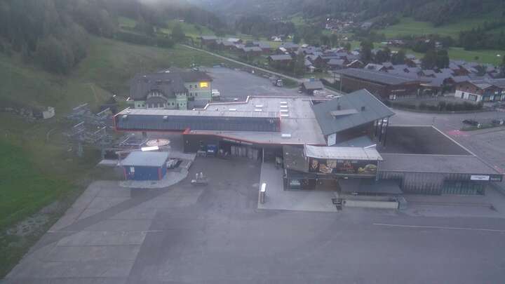 St. Georgen am Kreischberg Base Station Kreischberg snow cam captured at 16 September 2026 at 7:31 pm GMT+2