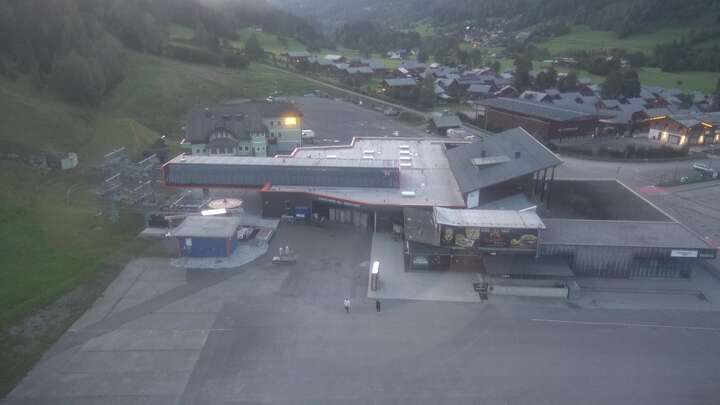 St. Georgen am Kreischberg Base Station Kreischberg snow cam captured at 19 September 2026 at 7:24 pm GMT+2