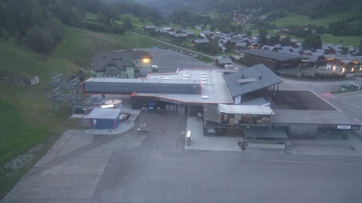 St. Georgen am Kreischberg Base Station Kreischberg snow cam captured at 20 September 2026 at 7:24 pm GMT+2