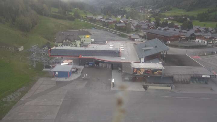 St. Georgen am Kreischberg Base Station Kreischberg snow cam captured at 27 September 2026 at 6:56 pm GMT+2
