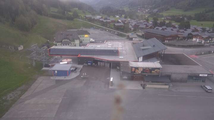 St. Georgen am Kreischberg Base Station Kreischberg snow cam captured at 28 September 2026 at 7:07 pm GMT+2