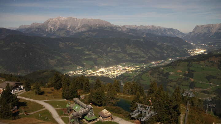 St. Johann im Pongau (Snow Space Salzburg) Gernkogel Gipfel snow cam captured at 26 September 2026 at 11:48 pm GMT+2
