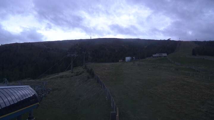 St. Margarethen im Lg. (Aineck) Gipfelbahn Base Station snow cam captured at 13 September 2026 at 7:42 pm GMT+2