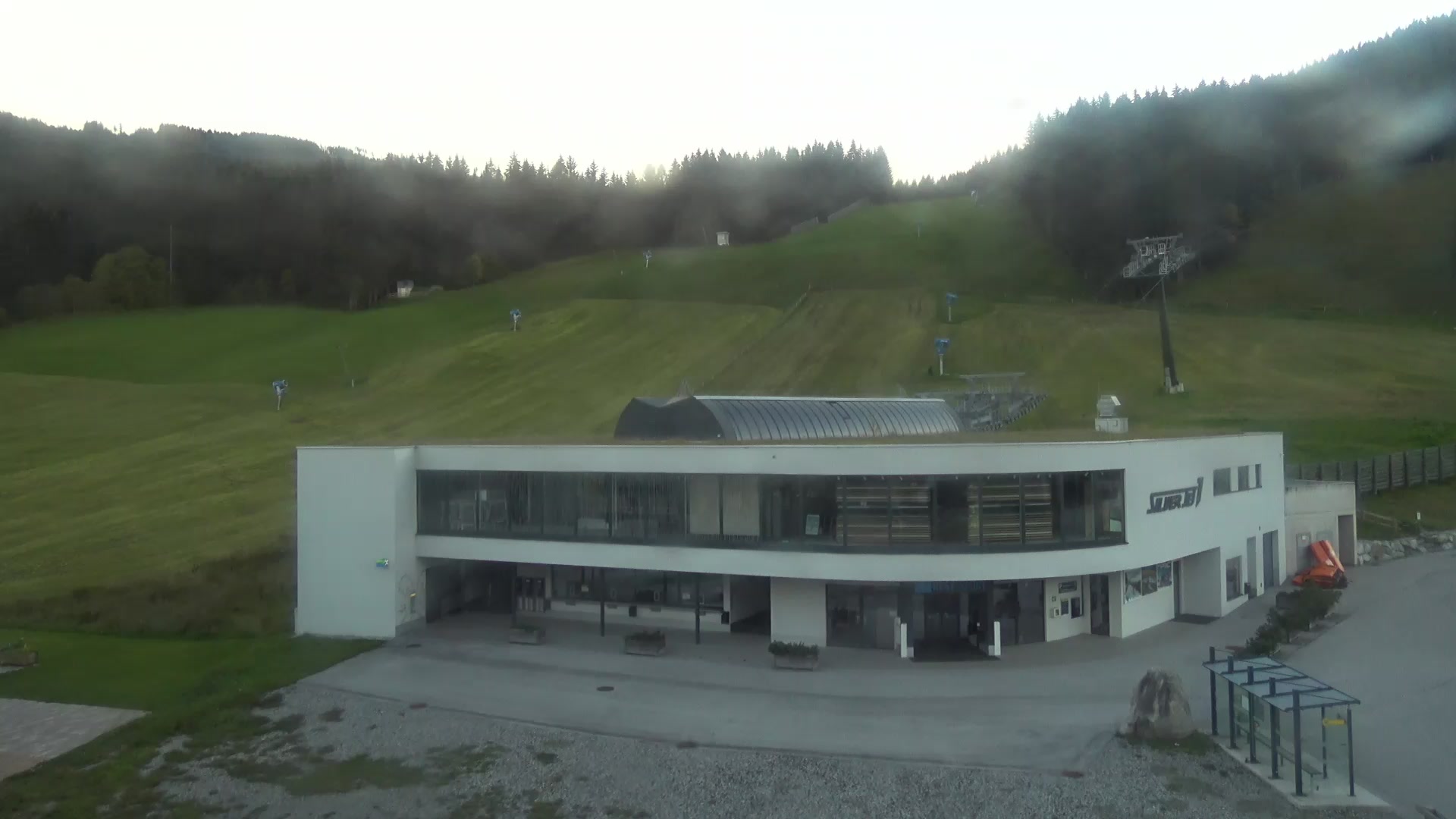 St. Margarethen im Lg. (Aineck) Hotel Grizzly snow cam captured at 5 October 2026 at 6:15 pm GMT+2