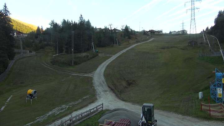 St. Michael Tschaneckbahn snow cam captured at 23 September 2026 at 6:35 pm GMT+2