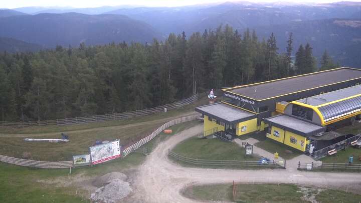 St. Michael Sonnenbahn Upper Station snow cam captured at 14 September 2026 at 7:31 pm GMT+2