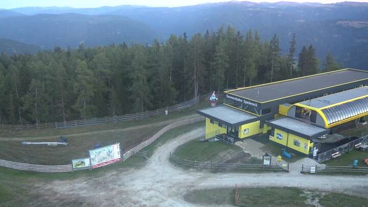 St. Michael Sonnenbahn Upper Station snow cam captured at 23 September 2026 at 7:23 pm GMT+2