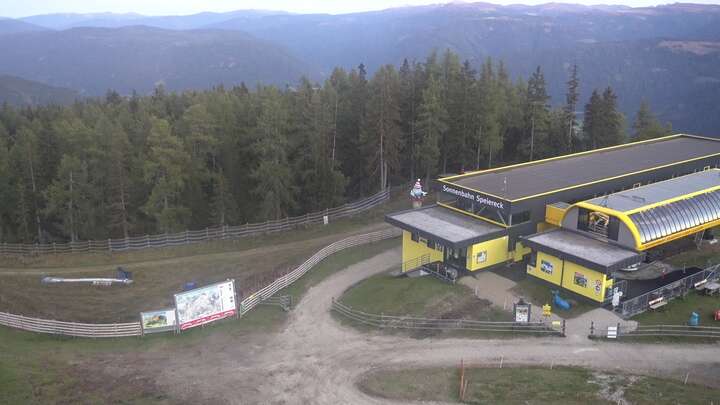 St. Michael Sonnenbahn Upper Station snow cam captured at 25 September 2026 at 7:15 pm GMT+2