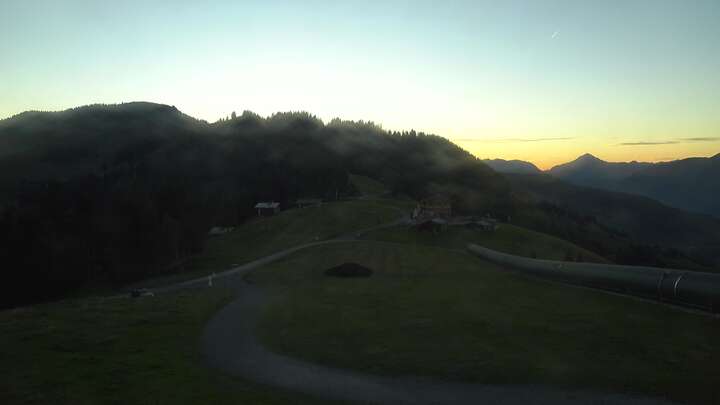 Wildschönau (Ski Juwel Alpbachtal Wildschönau) Markbachjoch snow cam captured at 27 September 2026 at 7:14 pm GMT+2