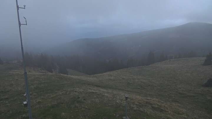 Wolfsberg (Klippitztörl) Hocheggerlift Upper Station snow cam captured at 24 September 2026 at 6:59 pm GMT+2