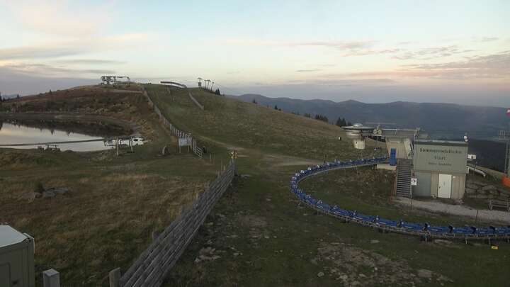 Wolfsberg (Klippitztörl) Hocheggerlift Upper Station snow cam captured at 25 September 2026 at 7:01 pm GMT+2