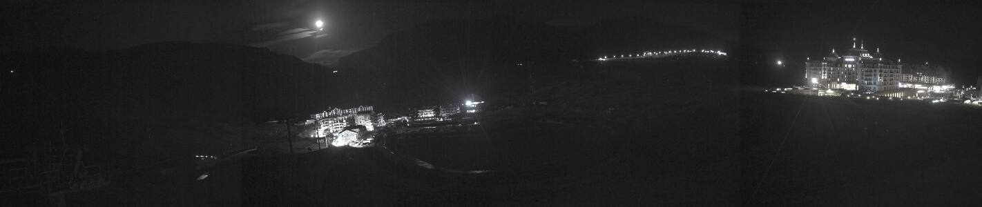 Shahdag Mountain Resort Lift station snow cam captured at 21 September 2026 at 11:50 pm GMT+4