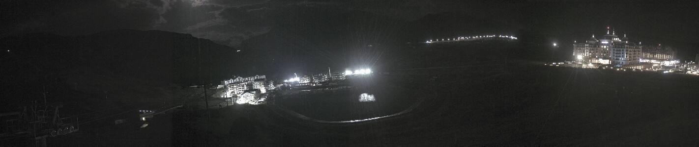 Shahdag Mountain Resort Lift station snow cam captured at 22 September 2026 at 11:51 pm GMT+4