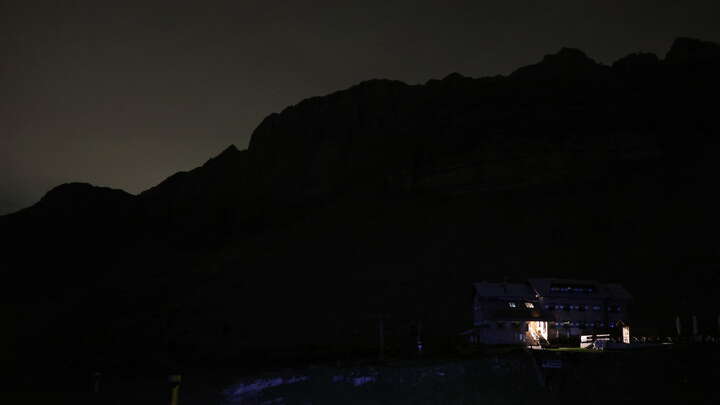 Madonna di Campiglio Grostè Sessellift - Base Station snow cam captured at 13 September 2026 at 11:45 pm GMT+2