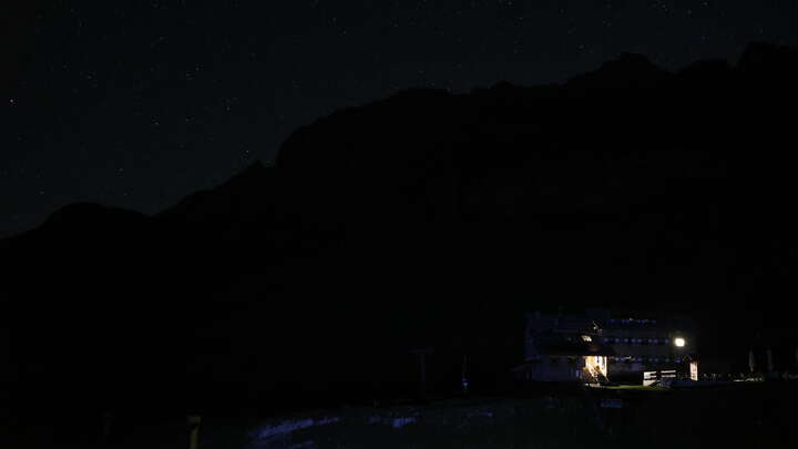 Madonna di Campiglio Grostè Sessellift - Base Station snow cam captured at 14 September 2026 at 11:45 pm GMT+2
