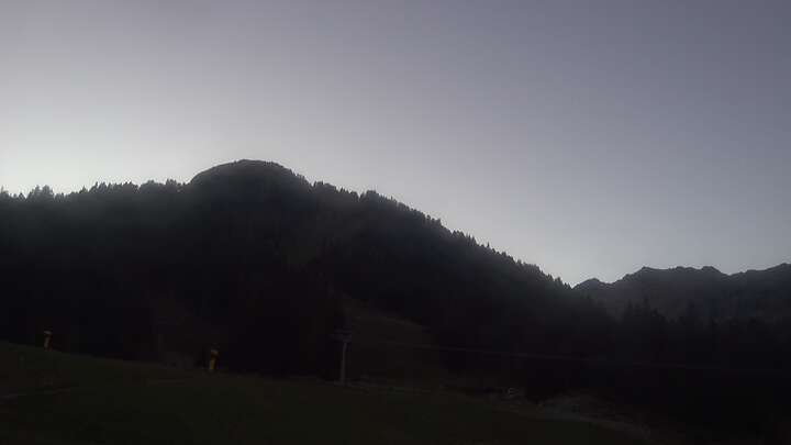 Madonna di Campiglio Patascoss snow cam captured at 22 September 2026 at 7:36 pm GMT+2