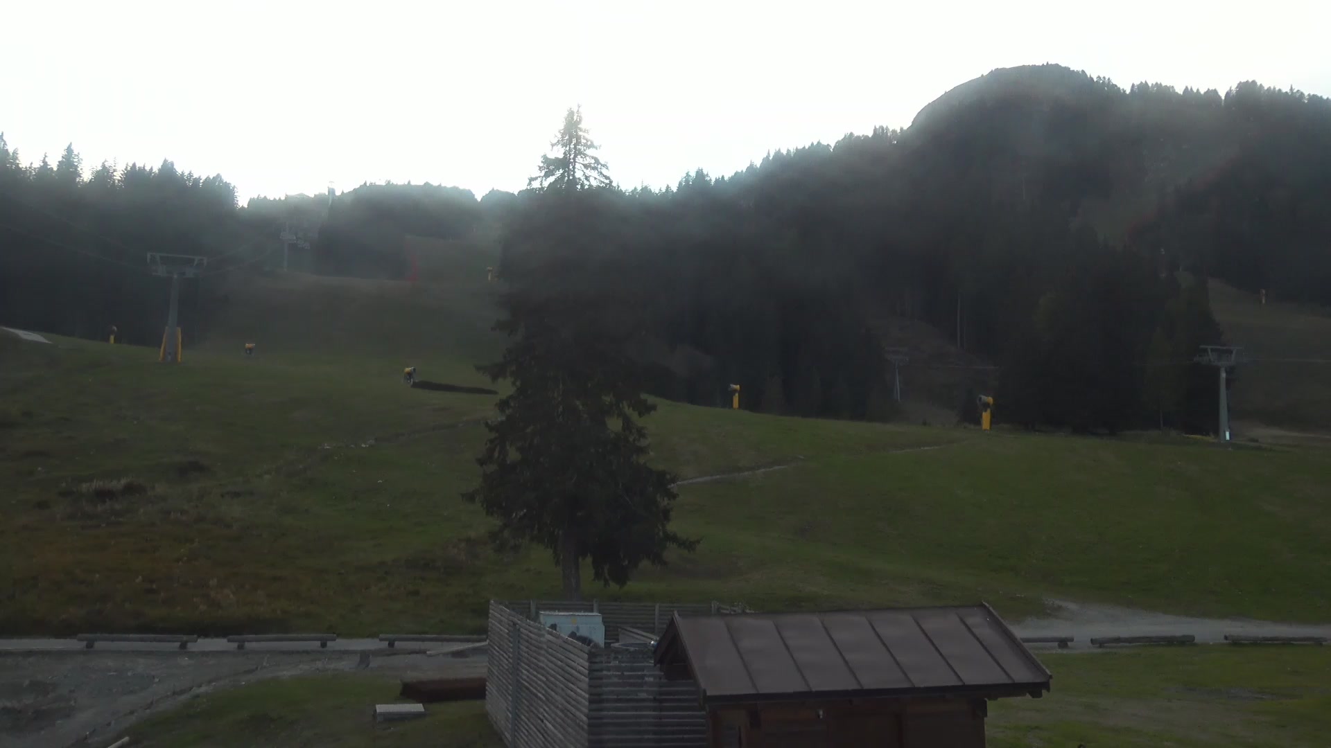 Madonna di Campiglio Patascoss snow cam captured at 4 October 2026 at 6:55 pm GMT+2