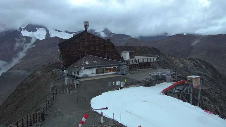 Schnals Schnalstaler Gletscherbahn snow cam captured at 18 September 2026 at 7:31 pm GMT+2