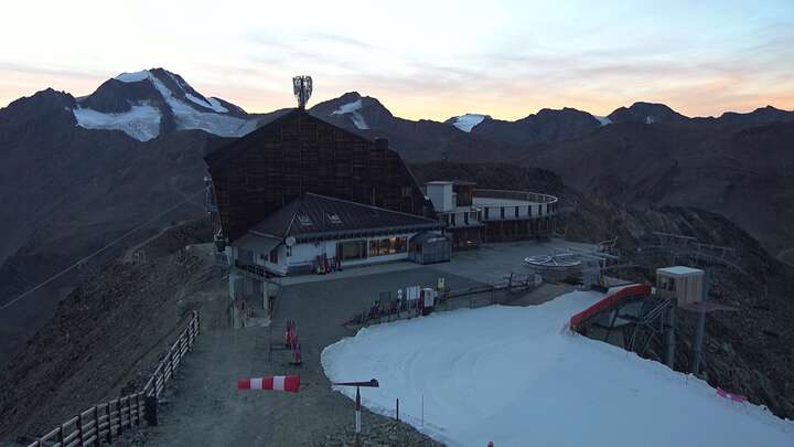 Schnals Schnalstaler Gletscherbahn snow cam captured at 21 September 2026 at 7:40 pm GMT+2