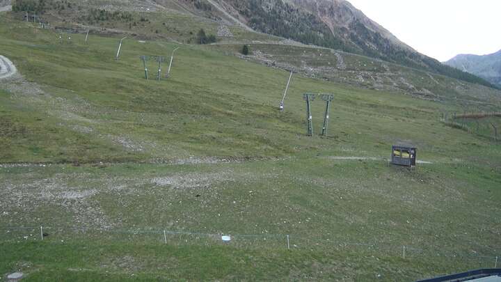 Schnals Kurzras - Maso Corto snow cam captured at 28 September 2026 at 7:05 pm GMT+2